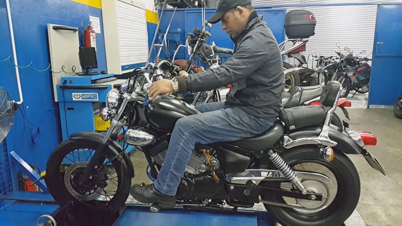 LR Motos - Yamaha Virago 250 Preta No Simulador de Velocidade