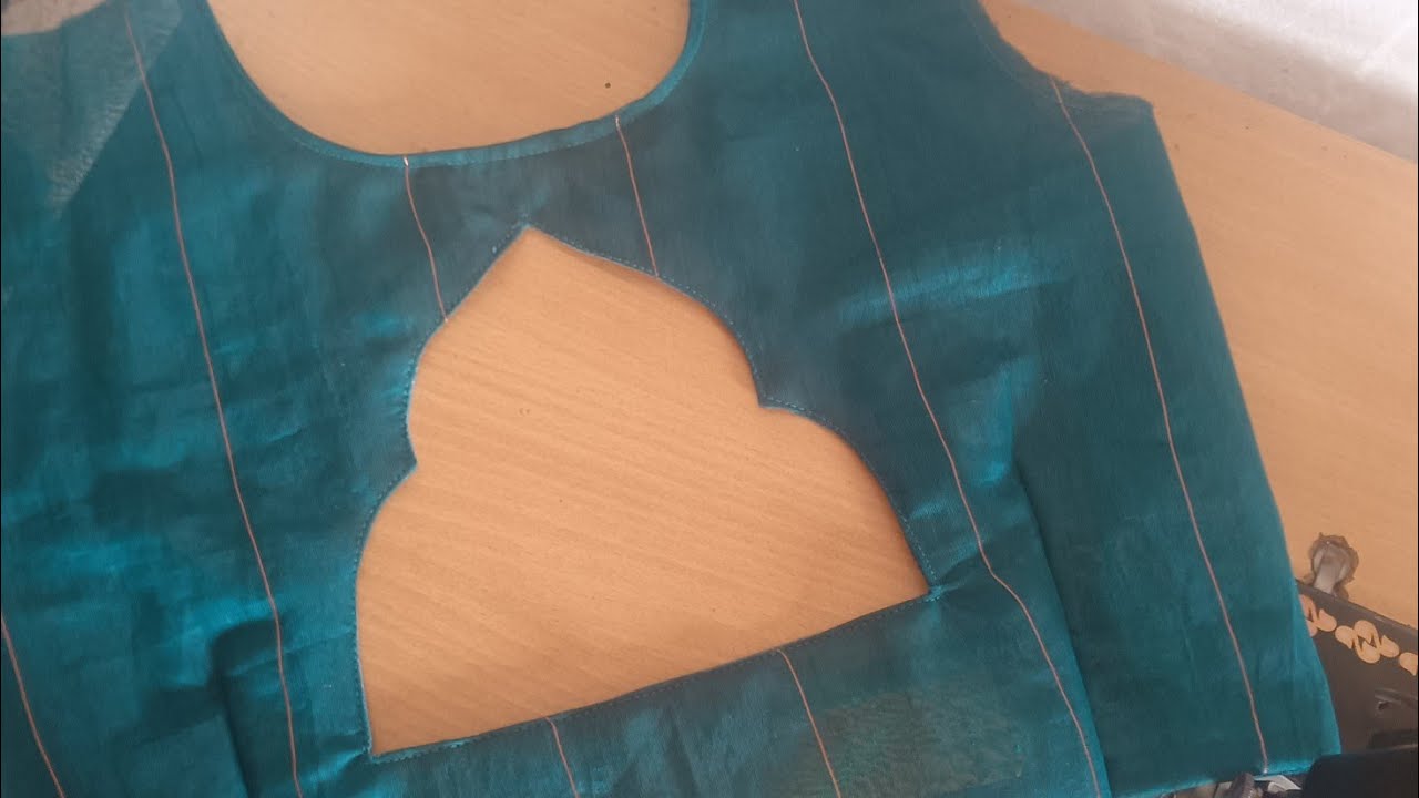 Blouse Designs/ Boat Neck Blouse Design Cutting & Stitching / ब्लाउज डिजाइन 