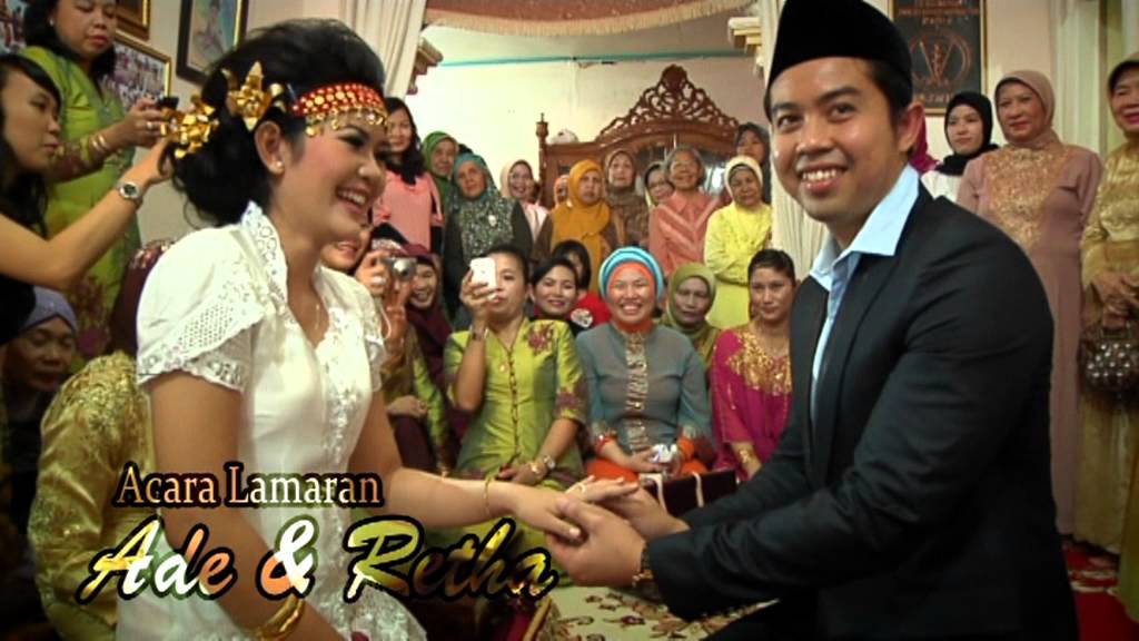 Acara Lamaran Ade & Retha