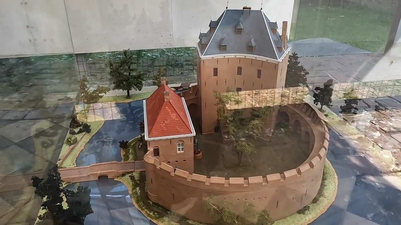 visit to the ruine of castle Teylingen and the viking market