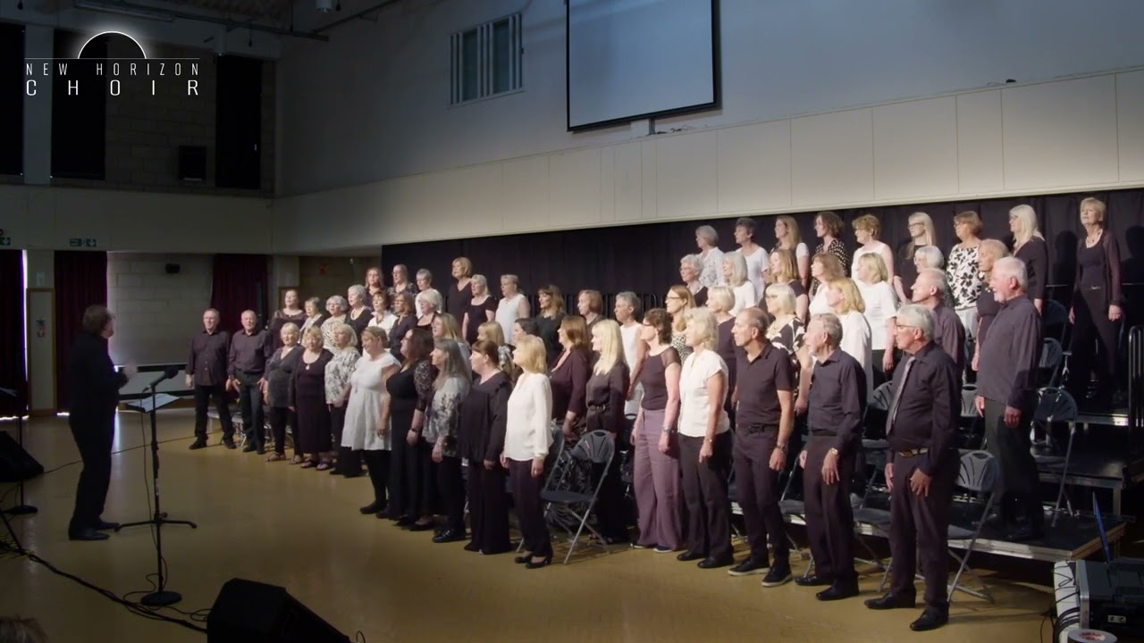 New Horizon Choir: Up on the roof/Under the boardwalk