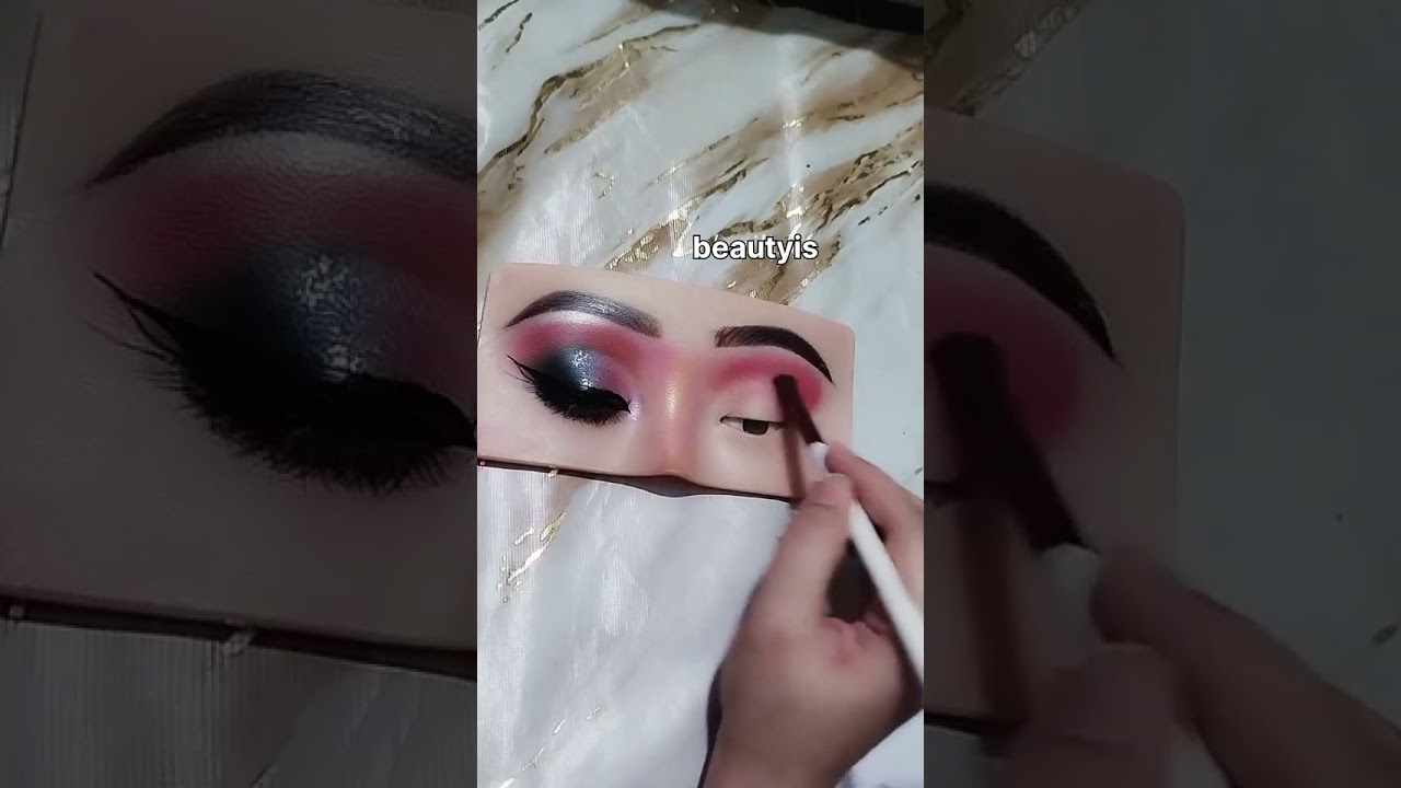 Black & red smoke eye makeup 💄#eyemakeup #blacksmokeyeye #shortsvideo