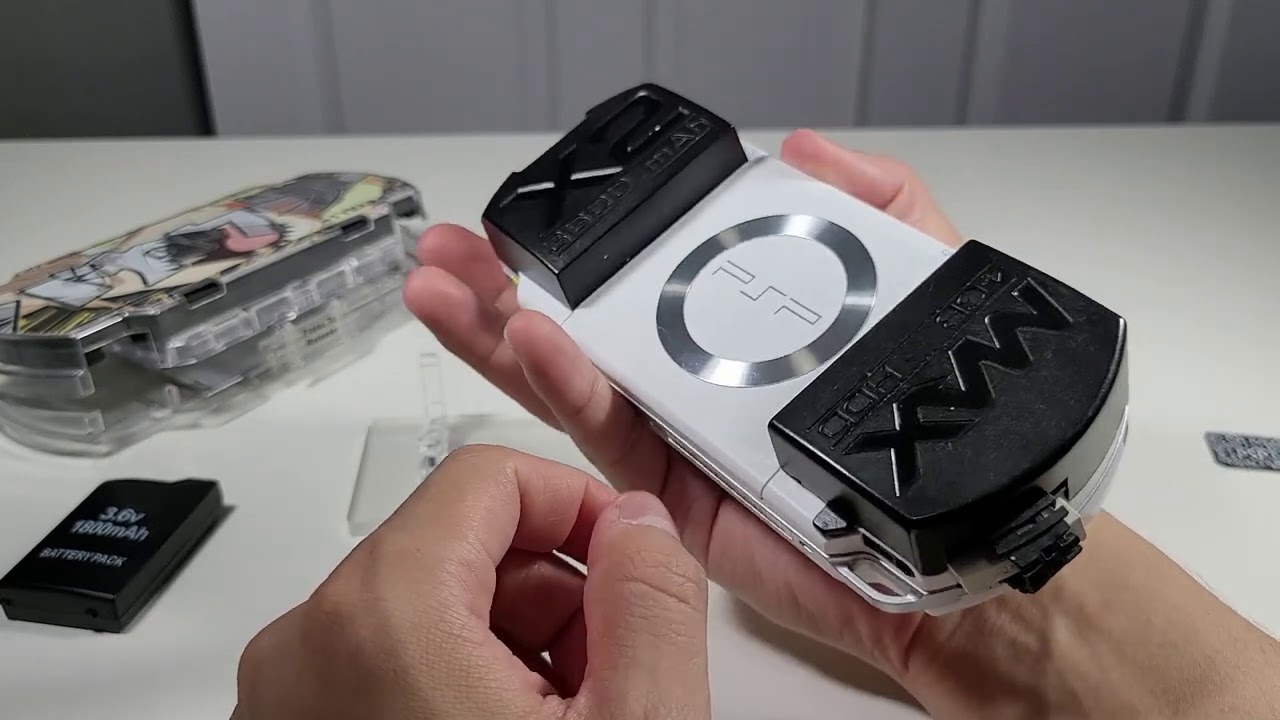 PSP Extended Battery Pack & Memory Review - Closer look at Strange Accessories!