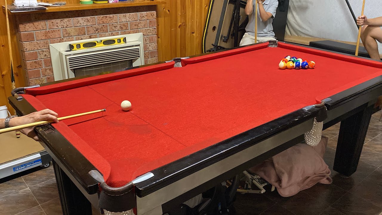 Playing 8 Ball Pool
