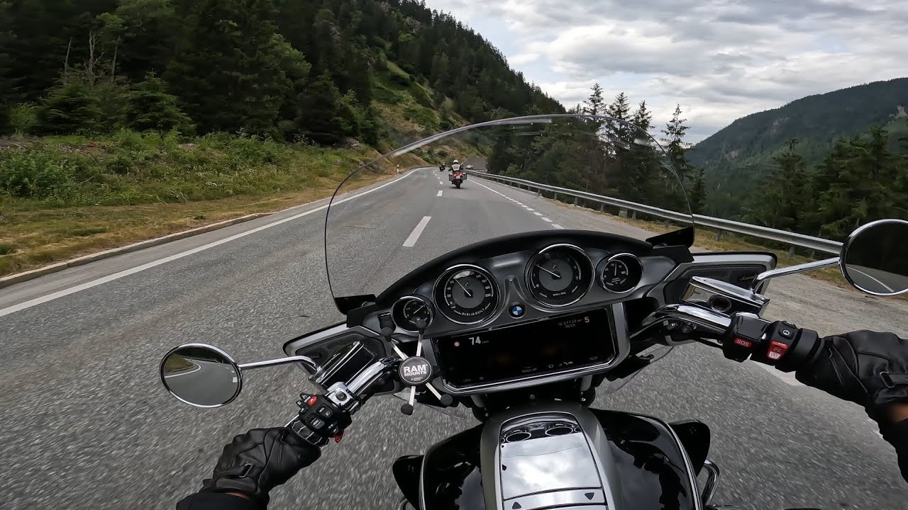 BMW R18 Transcontinental chases a bunch of R1250 GS, Nauders to Fiss Austria