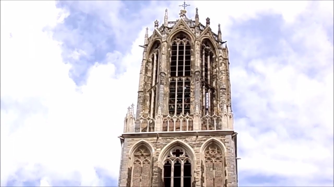 Domtoren - wieża w Utrechcie .