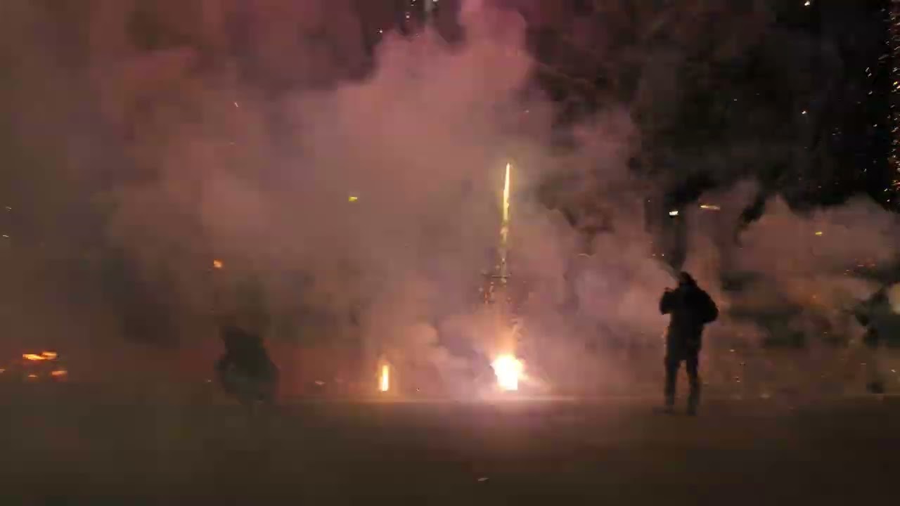VUURWERK!!! 18.00 uur show!!! wtf MUST SEE!!! Duitse budget cakes!!! Supershow!!!!
