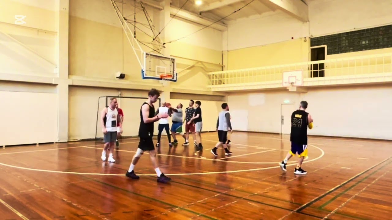 4 game in video all won by black jersey 