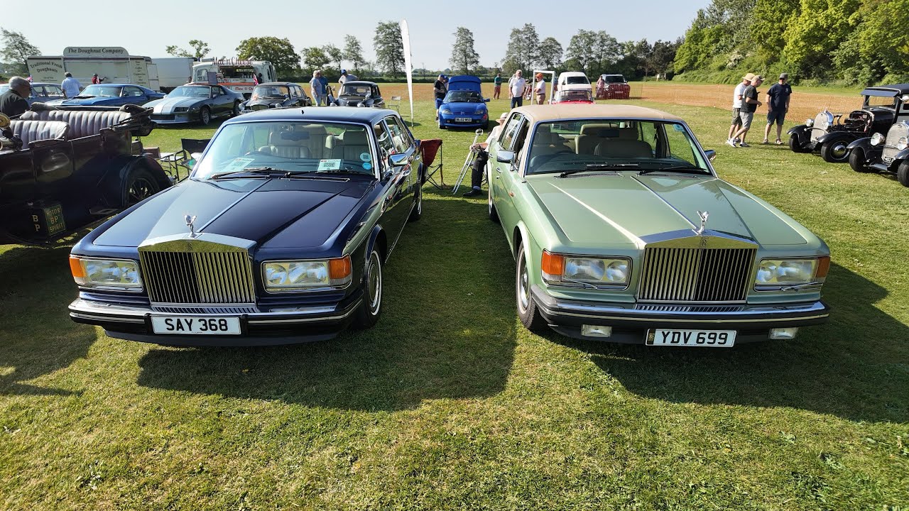 A typical little English Village Classic Car Show on the village green, fantastic day in the sun 🌞