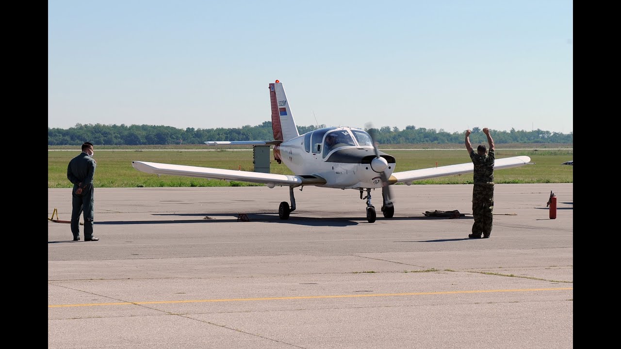 Obilazak kadeta Vojne akademije na letačkoji obuci na aerodromu „Pukovnik-pilot Milenko Pavlović“