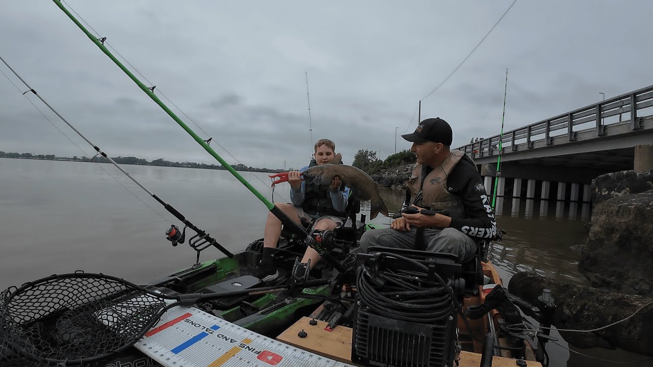 Catfish Go CRAZY Over THIS Bait! (Sandusky Bay Kayak Catfishing in Ryan's New Kayak)
