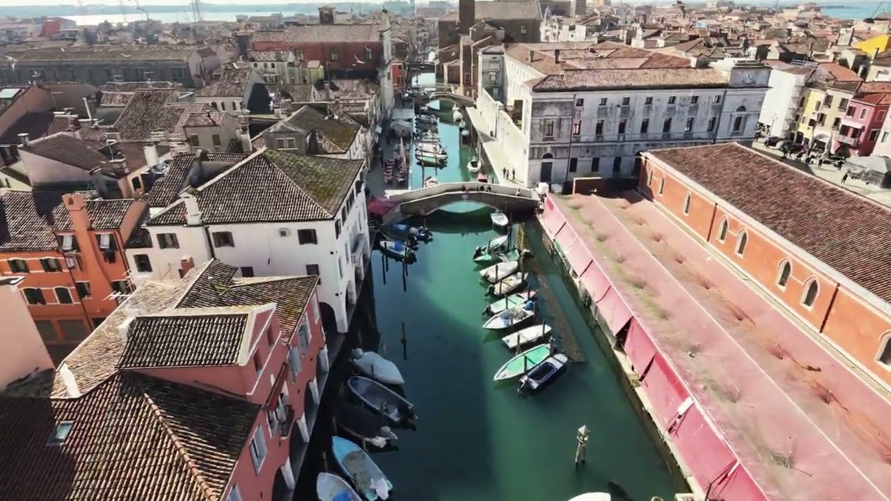 2026 ITALY Chioggia, Burano Sebas & Giorgia with Madalena and Nicole