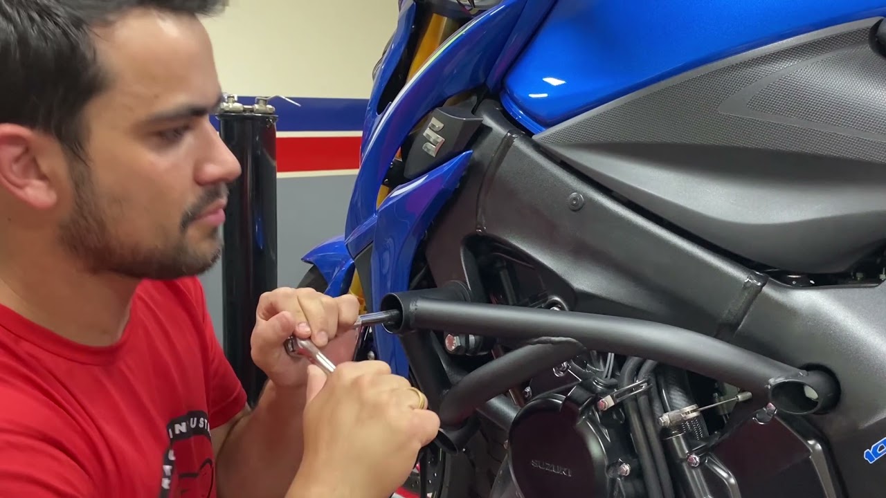 Tutorial instalação Stunt cage GSXS1000.