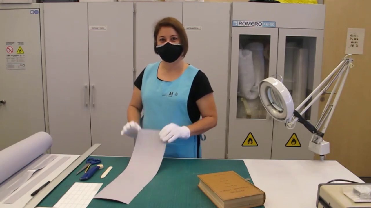 Cómo hacer un tejuelo para conservar libros antiguos l Museos de Tenerife