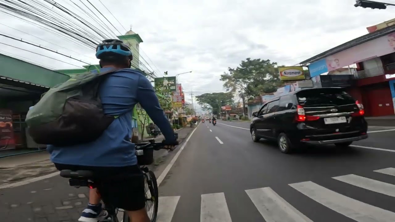 Simpang lima GUMUL, panas, hujan, siang, malam, GAZZKAN !!