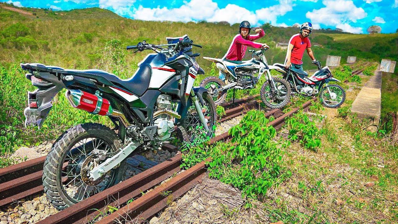 PERDIDOS NOS TRILHOS DO TREM COM MEUS AMIGOS