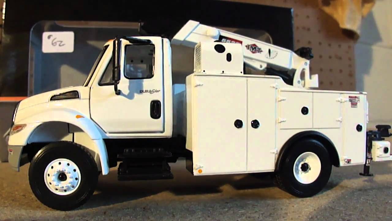 Model Review - 1:50 International DuraStar Service Truck