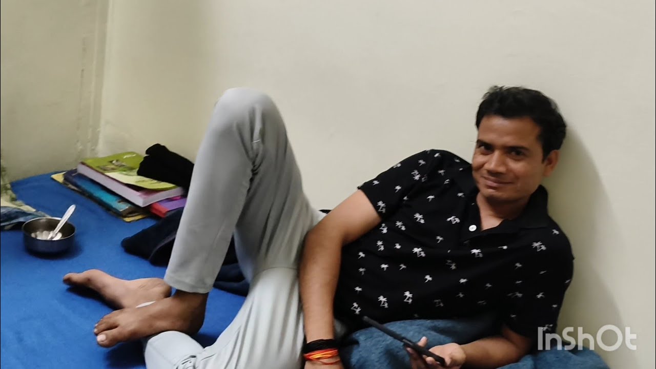 Dost ko diya Surprise bina bataye jake