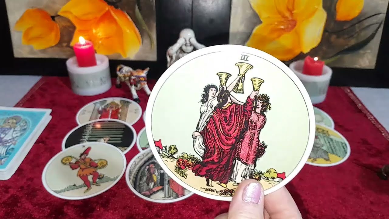 QUÉ PIENSA DE TI❓️QUÉ SIENTE POR TI❓️QUÉ HARÁ POR TI❓️🔮#TAROTAMOR