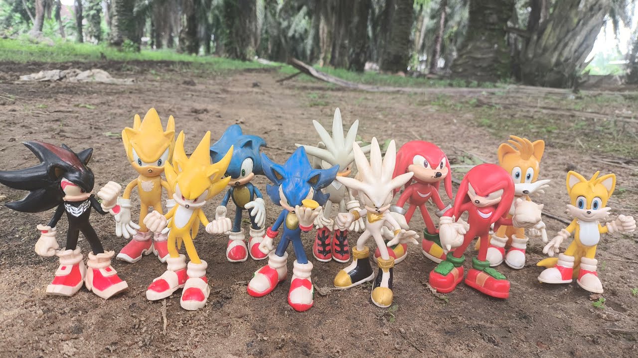 Sonic the hedgehog action figure :Sonic/knukles/Super sonic/Prime/Jaks/Were hog/Tails/Super shadow