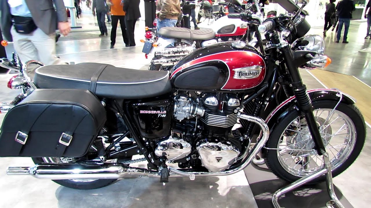 2014 Triumph Bonneville T100 Red Colour Walkaround - 2013 EICMA Milano Motorcycle Exhibition