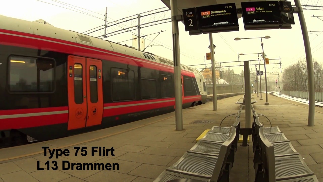 Trains at Lysaker station / NSB trains