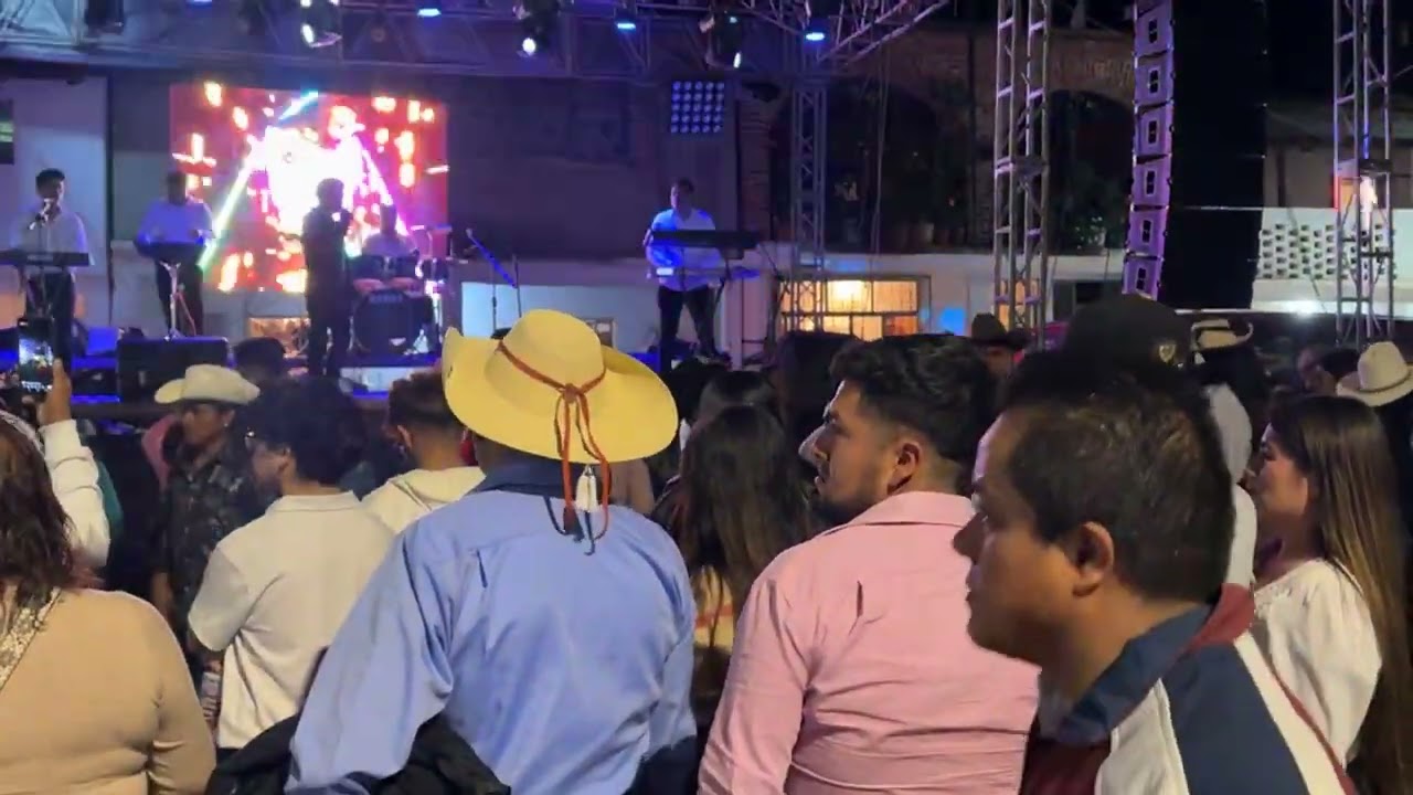 La Nueva Elegancia Del Rancho En San Pedro Hueyahualco Feria 2025(Transmisión El Calvarito Sultepec)