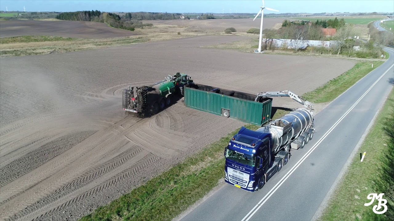 Lastbiler i forårsarbejdet