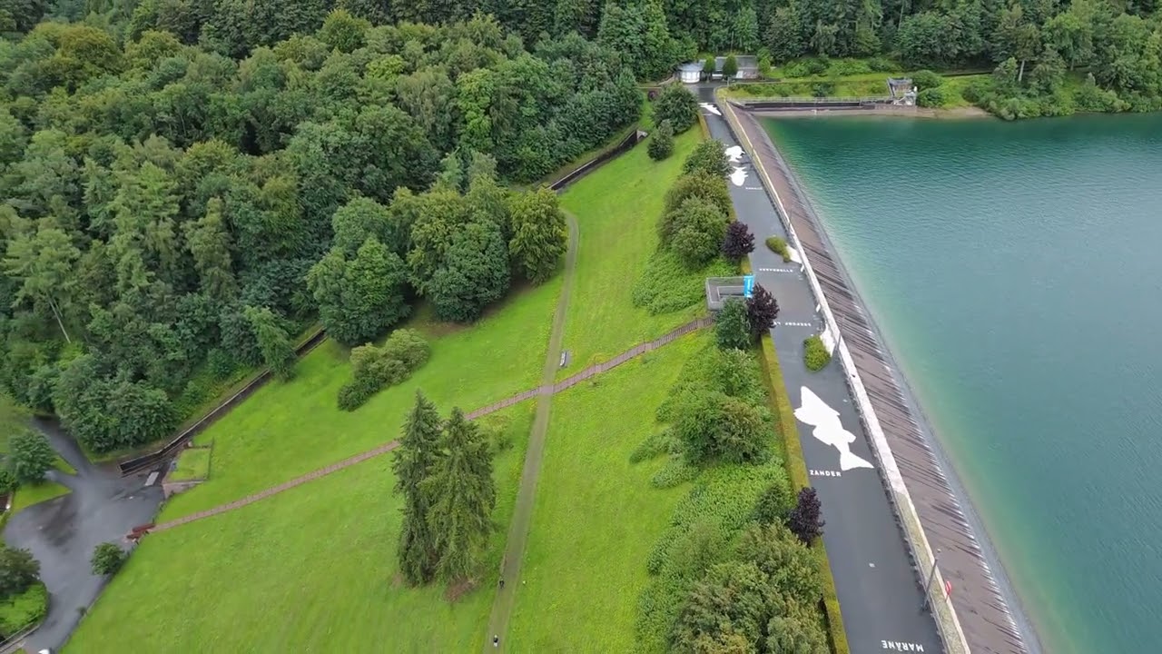 Meschede, Hennesee (Hennetalsperre)