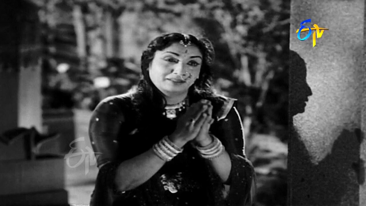 Nanu Dayaganava Full Video Song | Jagadekaveeruni Katha | NTR | B. Saroja Devi | ETV Cinema