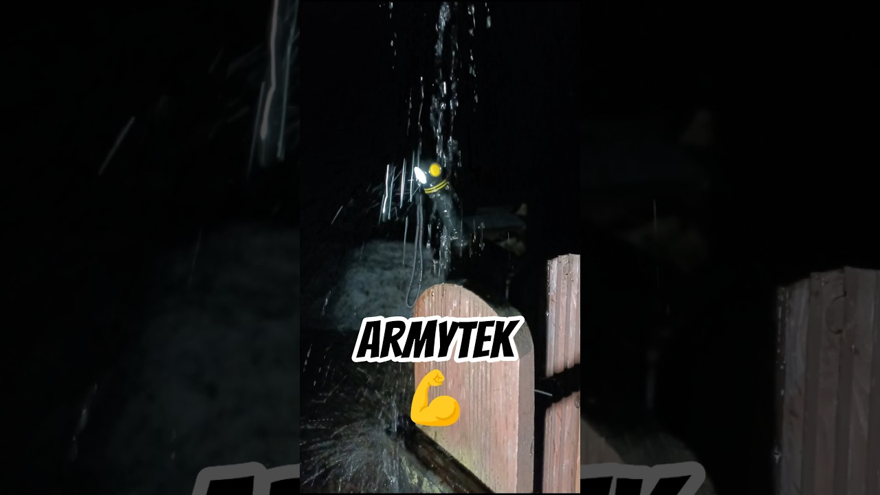 Armytek 💪 latarka kt&oacute;rą warto mieć 🫵😎 #fachmajster #edc #armytek #wiral #nawesoło