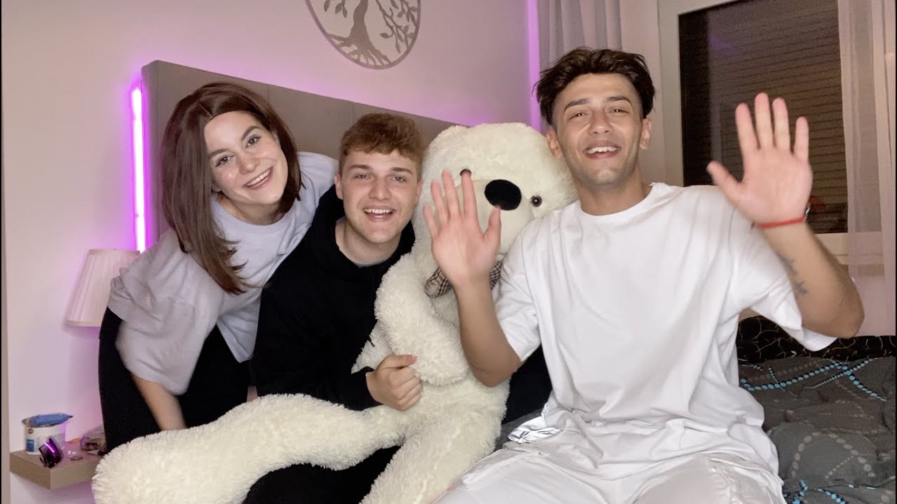 KOLIK MĚL TOMI Z LIKE HOUSU HOLEK A KLUKŮ?