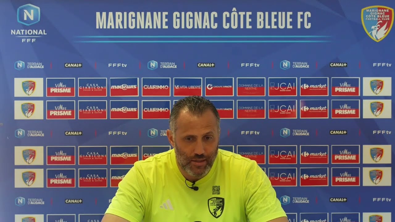 Le coach Brahim Hemdani avant Marignane Gignac C&ocirc;te Bleue - Red Star.