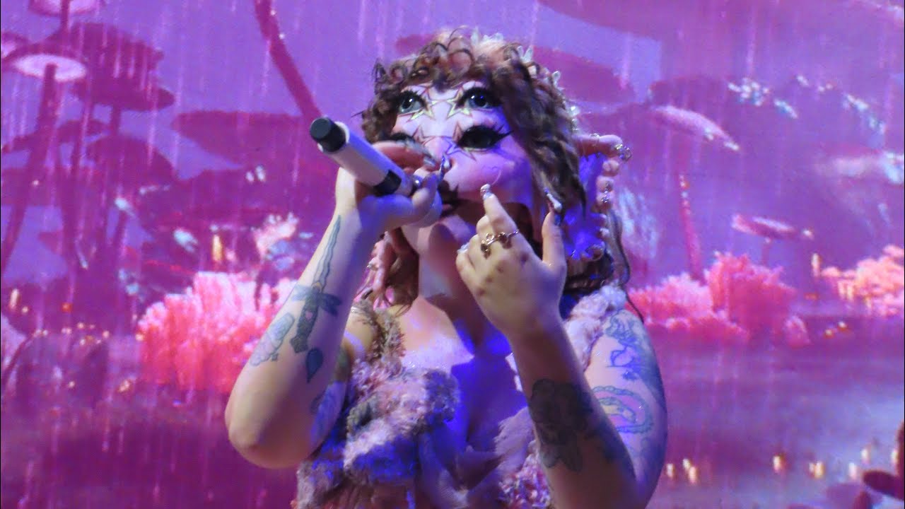 Melanie Martinez - EVIL (live at Madison Square Garden 06/05/24)