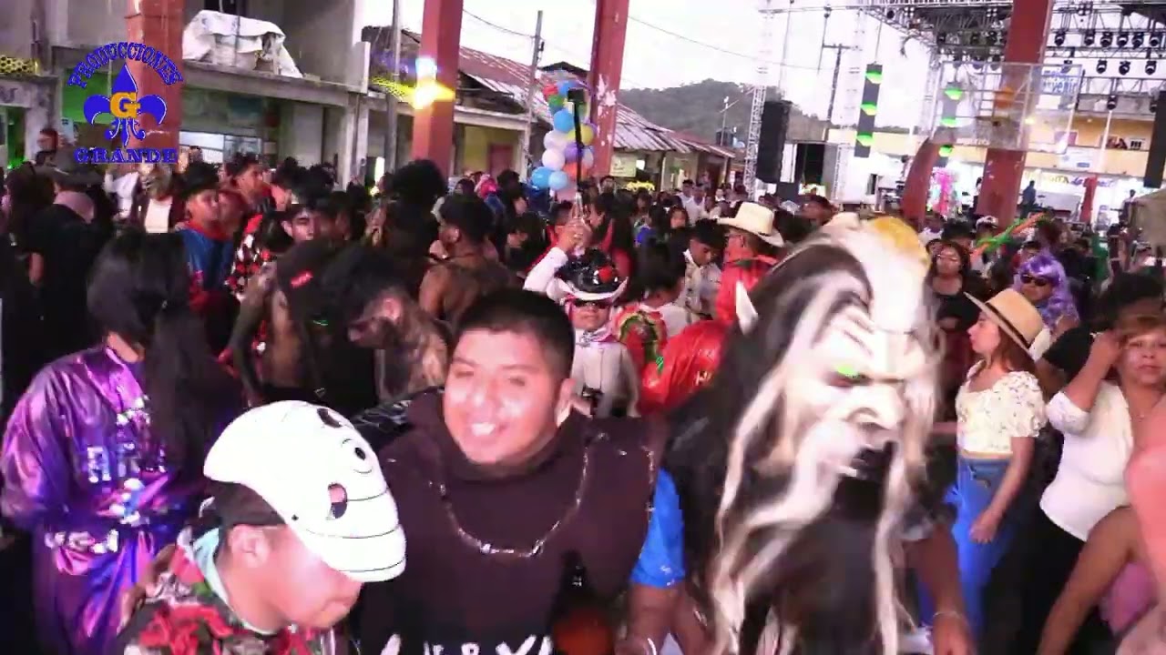 Trio Aurora Hidalguense y Zonte Musical Llegada de los Carnavaleros