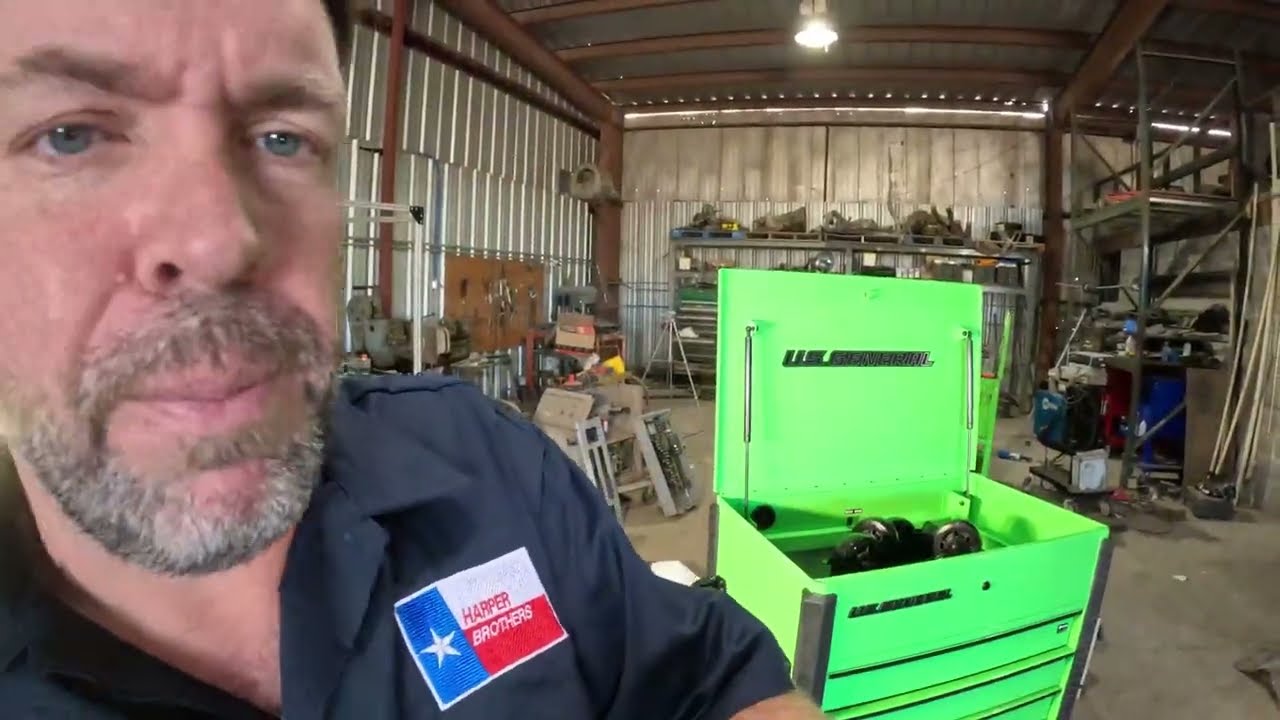 U.S. GENERAL 34 in. Full Bank Service Cart, Green