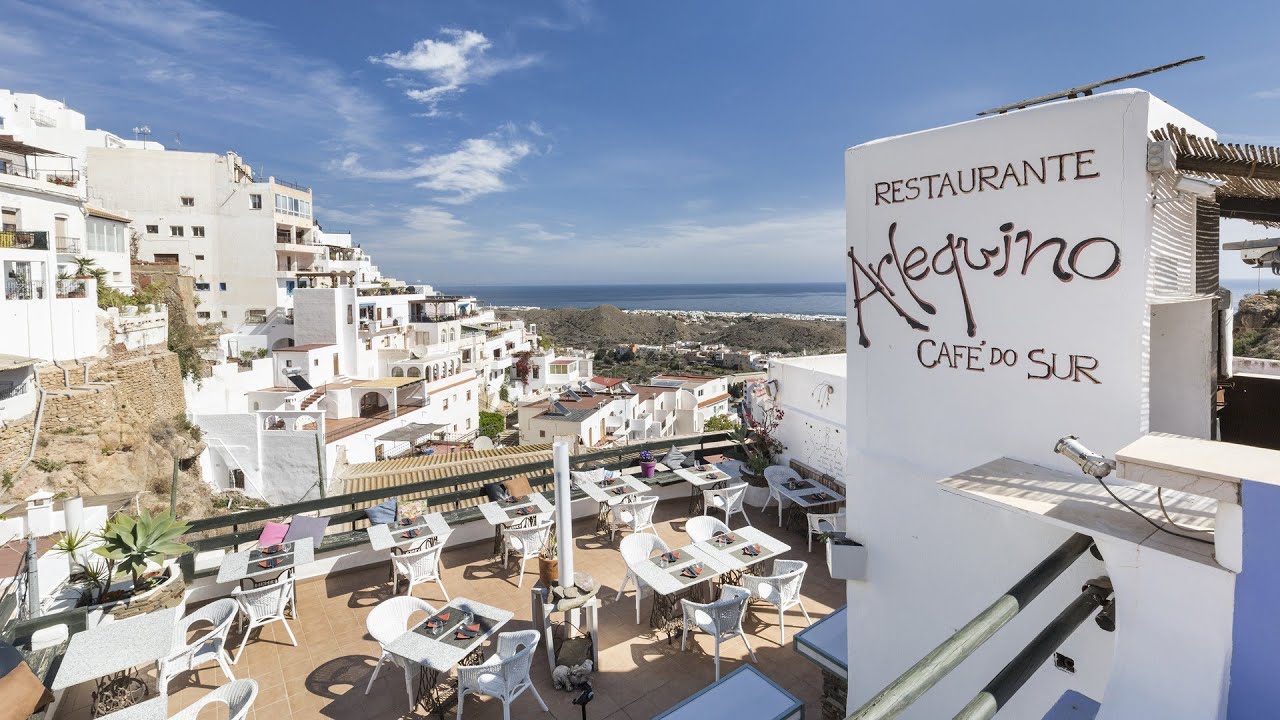 Restaurant in the Historic Centre of Moj&aacute;car with Spectacular Views