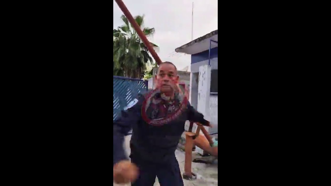 EL Periodista Paco Cedeño es detenido y golpeado por policías de Cd. Ayala