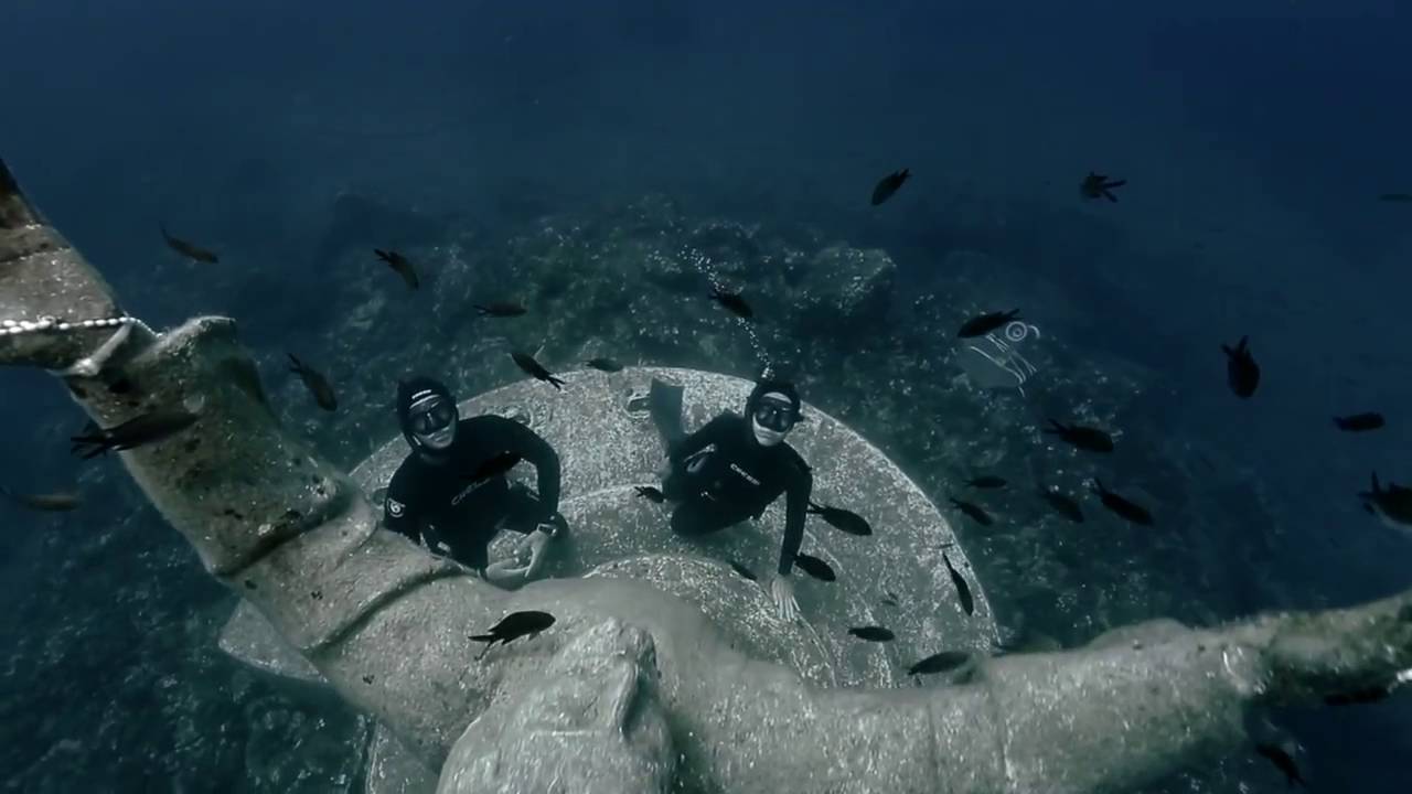 Freediving Video: Ocean Gravity Guillaume N&eacute;ry