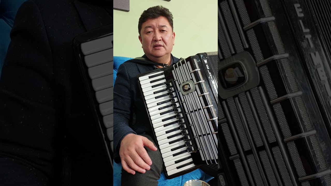 Абидин Темиров дүйнөлүк классикаларды аккордеон аспабында аткарды.