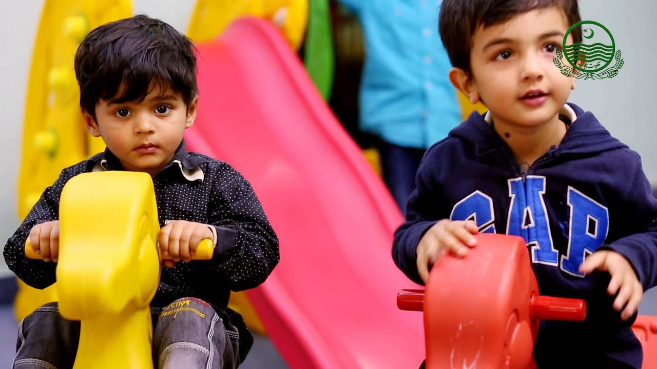 Working women appreciate government of Punjab for Daycare centers