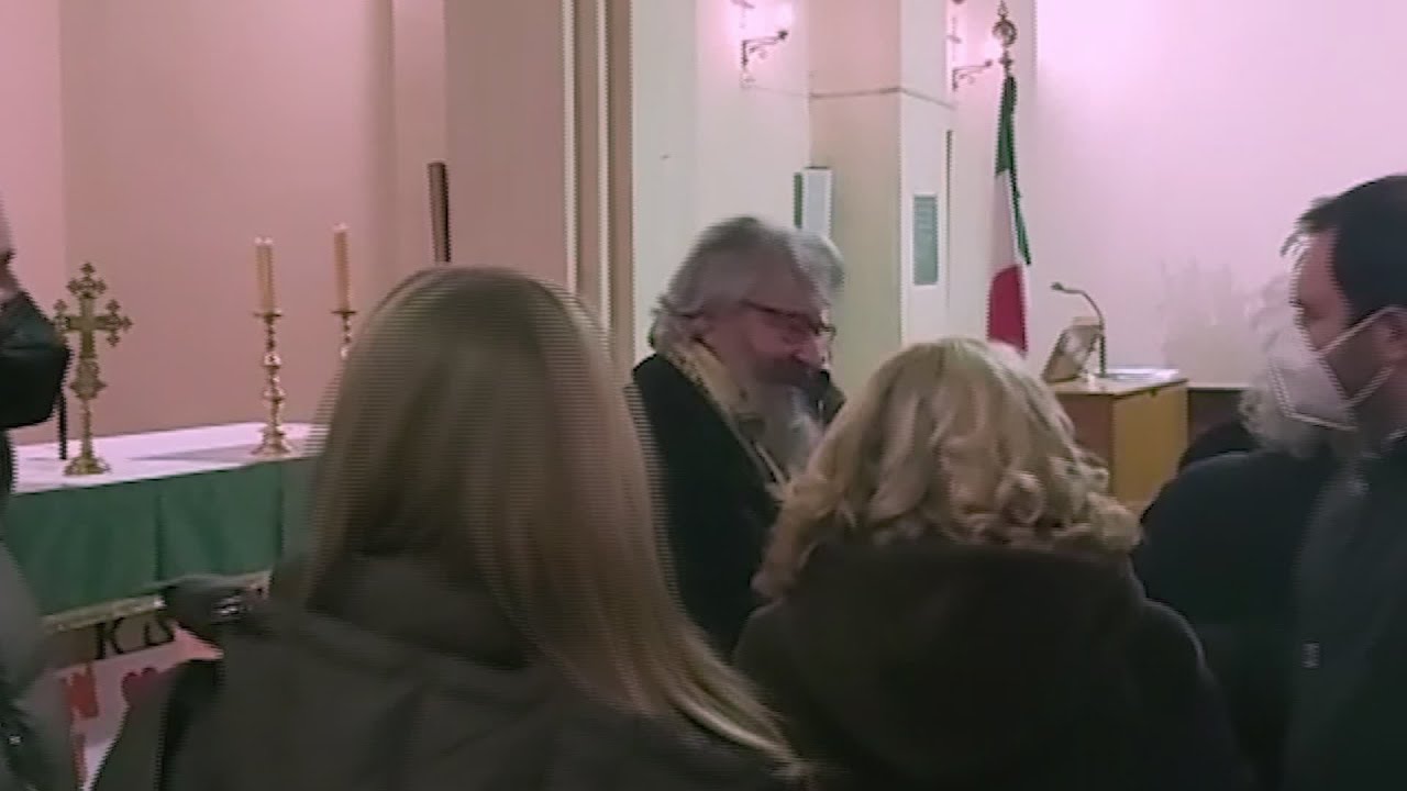 Tanta partecipazione alla veglia per don Daniele