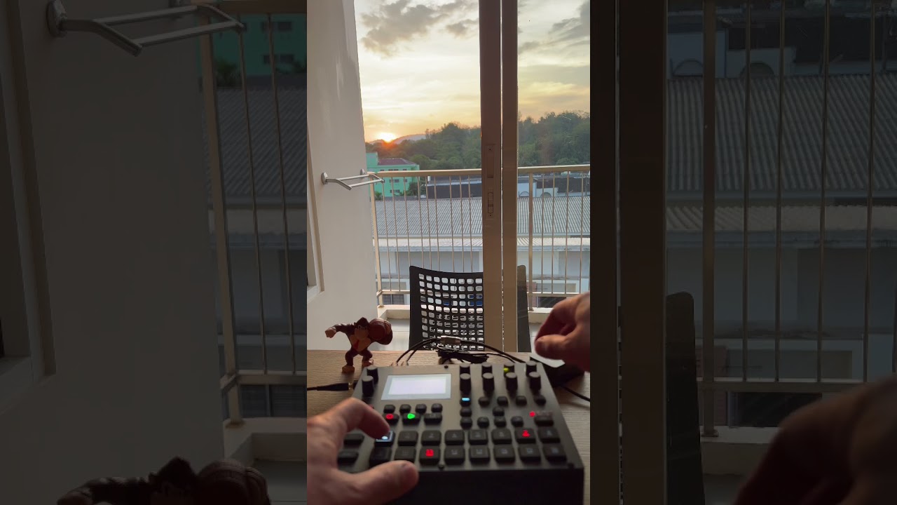 Jamuary / Syntakt on sunset @ Phuket, Thailand #elektron #syntakt #phuket #thailand #sunset #jamuary