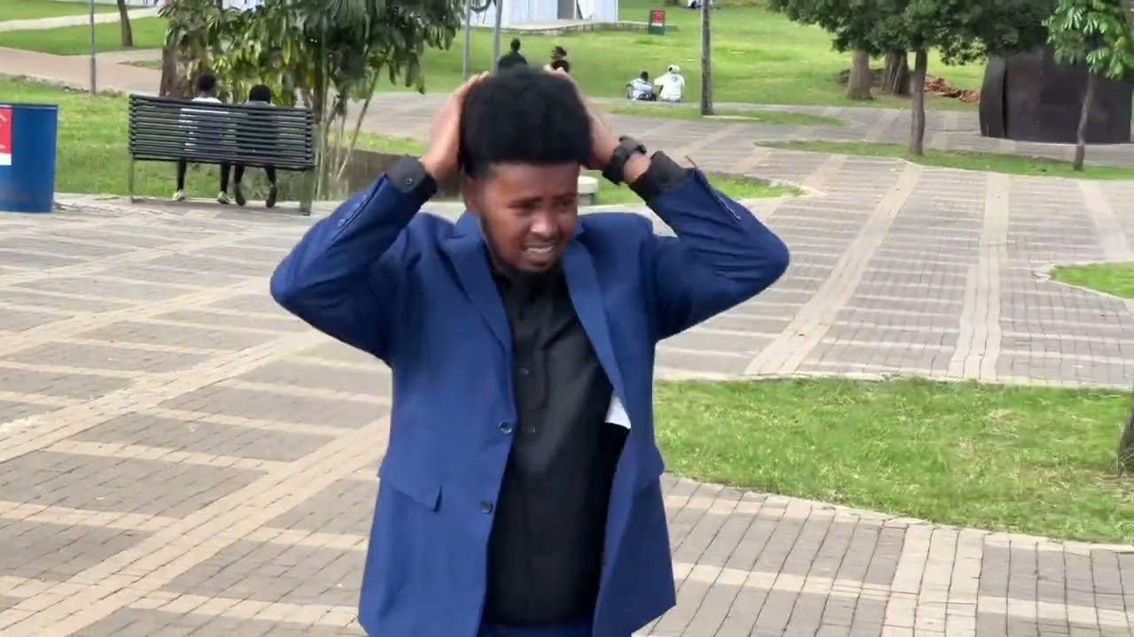 Avoid same kind of friends in your relationship
