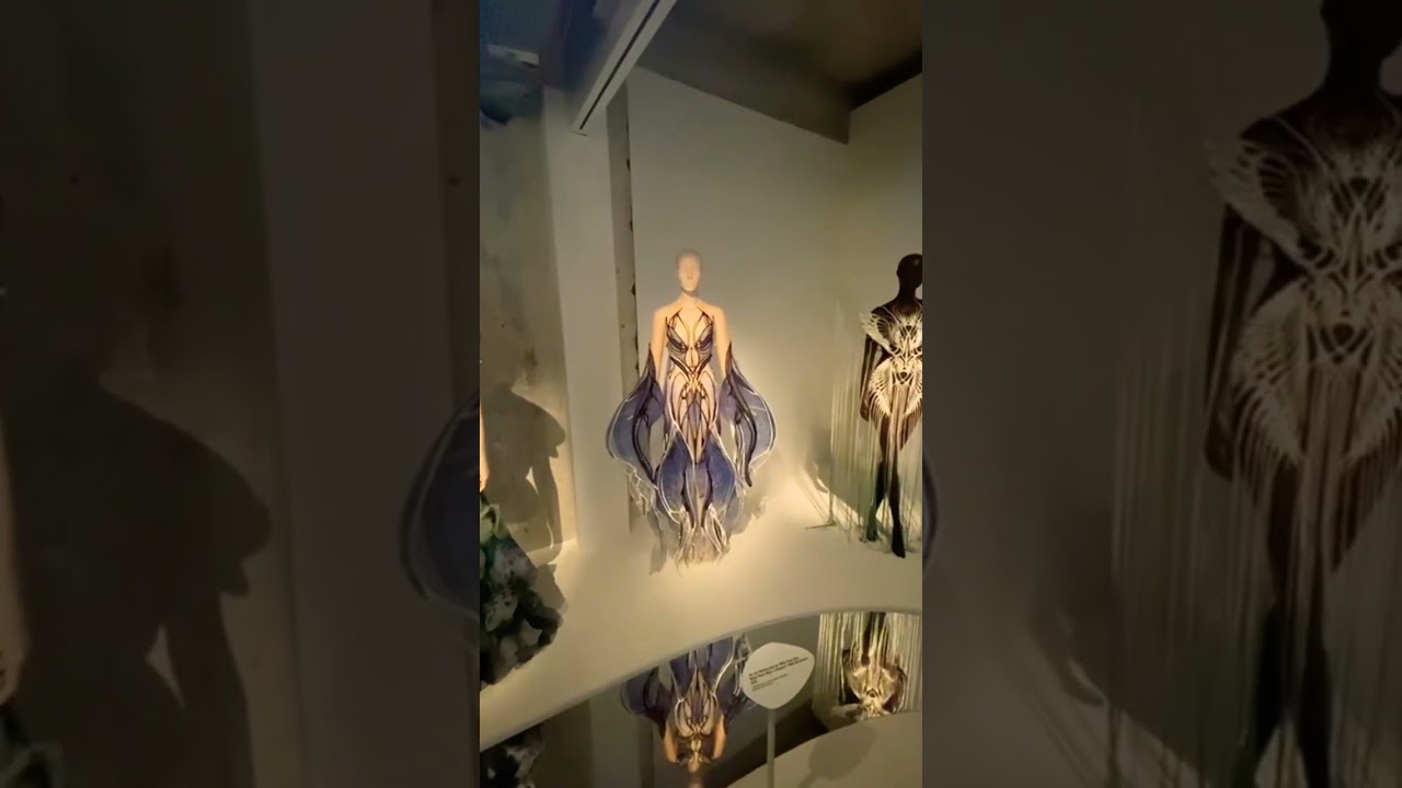 Dutch fashion designer Iris van Herpen, one of the most avant-garde figures.. 