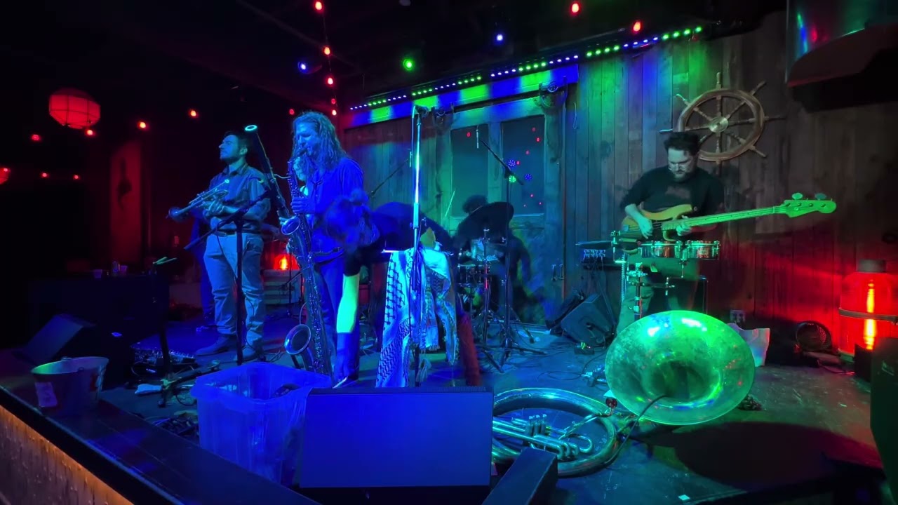 Apricot Glow | The Ship | 01.09.26