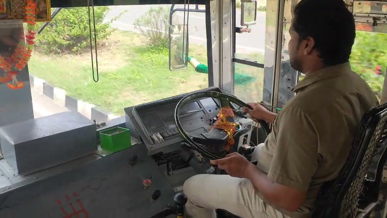 Apsrtc Driving school | driving skills | How to drive Bus | RTC Training 