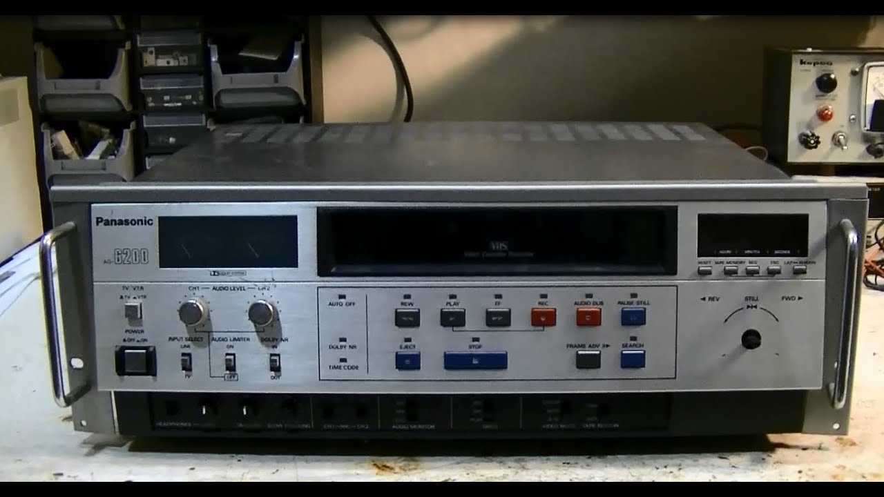 26 Year Old VCR Tear Down (part 1) - Has Some Very Nice Motors, Transformer, and No SMD Components!