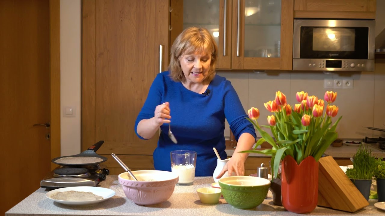 Makové palacinky s tvarohom a ovocím | Zuzana Machová