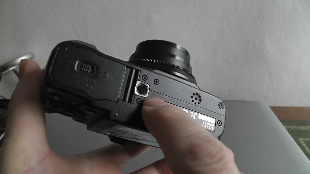 Nikon P7000 camera 10mp